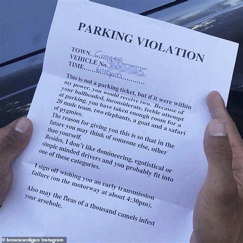 Neighbour leaves VERY aggressive 'parking violation' note on parked car | Daily Mail Online