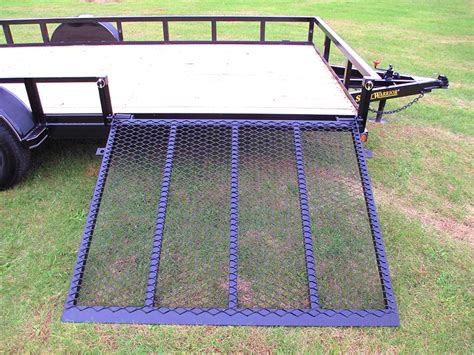 Single Axle Utility Trailer w/Side Ramp Pkg - Johnson Trailer Co.