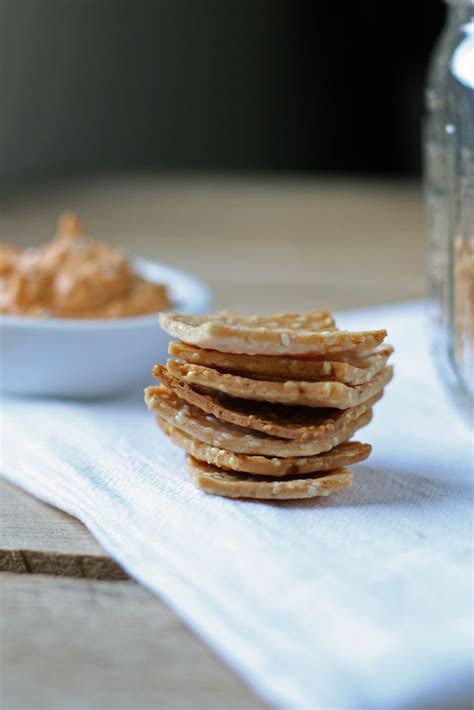 Gluten-Free Garlic Crispy Rice Crackers - Naturally Loriel | Recipe | Homemade crackers, Food ...