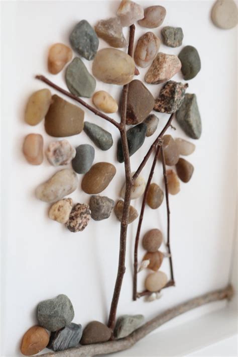 Pebble Art- Create a Super Easy DIY Pebble Art Tree {Easy Art/Craft Ideas}