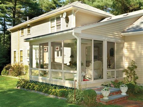 BENEFITS OF INSTALLING A PORCH ENCLOSURE - Northview Canada Inc