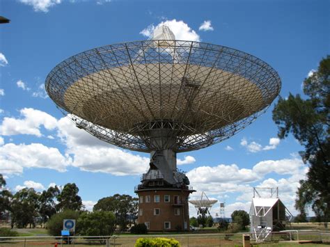 On The Wallaby Track: The Dish - Parkes, NSW ( on the way to Forbes, 9 November, 2009)