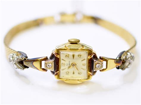 Helbros 14K Gold Lady's Vintage Bracelet Watch | Property Room