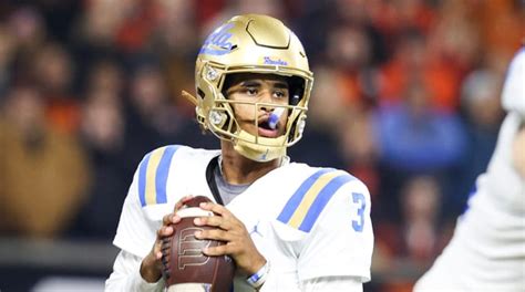 Oregon Lands Transfer Commitment From Former UCLA Quarterback Dante ...