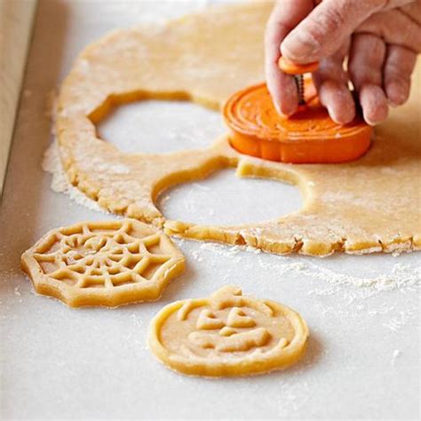 Halloween Themed Cookie Cutter Set | Gadgetsin