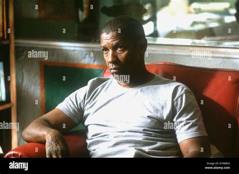 Denzel Washington Left High Resolution Stock Photography and Images - Alamy