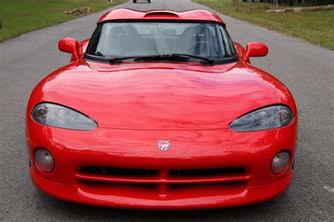 Bring a Trailer Bargain of the Week: 1994 Dodge Viper RT/10