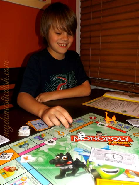 Monopoly Junior reviews in Games - FamilyRated