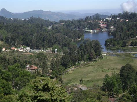 File:Kodaikanal Lake View.JPG - Wikimedia Commons