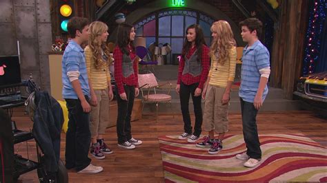 Watch iCarly (2007) Season 2 Episode 12: iCarly - iLook Alike – Full show on Paramount Plus