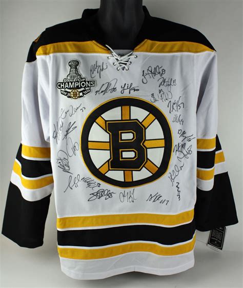 Lot Detail - 2011 Boston Bruins Team Signed Jersey (23 Sigs)(Stanley ...