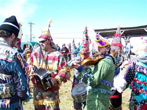 File:Courir de Mardi Gras Savoy La Musicians HROE.jpg - Wikimedia Commons