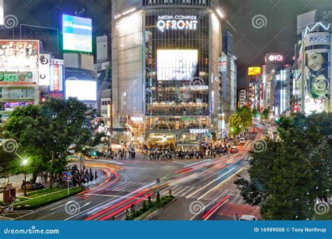 Shibuya Crossing at Night editorial stock photo. Image of culture - 16989008