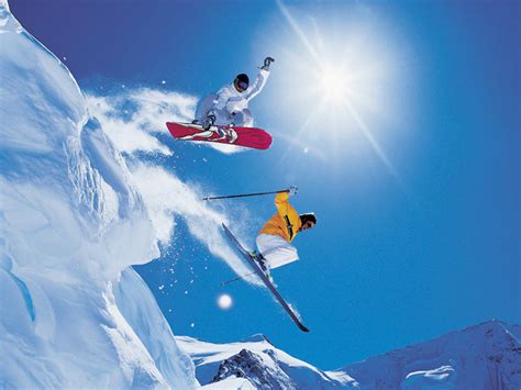 Skiing vs. Snowboarding: Which winter sport is for you?