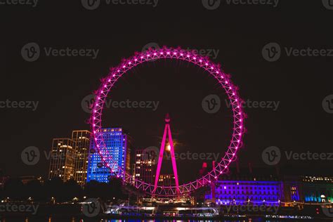 London eye at night 11361754 Stock Photo at Vecteezy