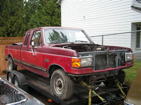 1989 Ford F150 4x4 Parts Truck