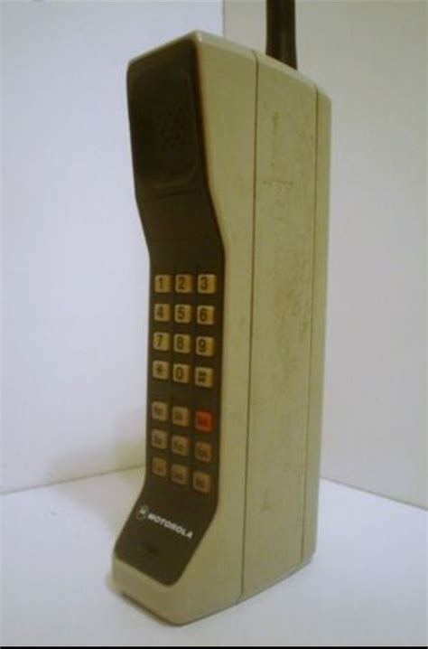 vintage motorola cell phones - I Used Binnacle Photos