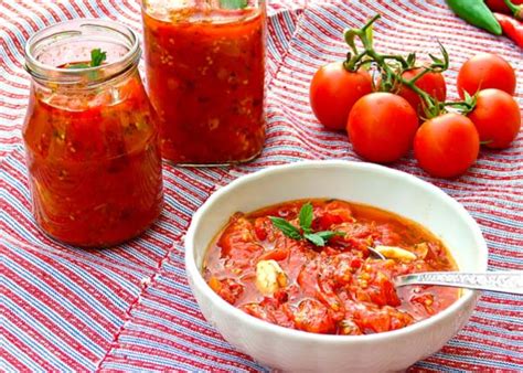 How to Make Tomato-Based Sauce. — Learn to cook Basic Tomato Sauce with Pictures — Eatwell101
