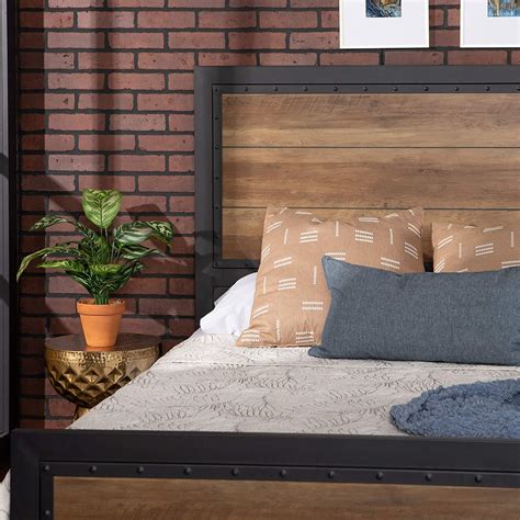 Affordable Industrial Headboard Ideas - Ecomomical