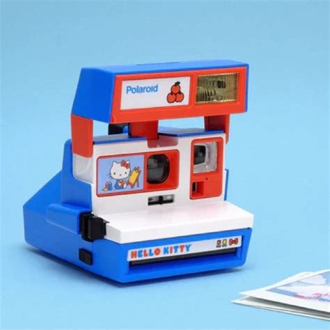 Hello Kitty | Cameras, Photo & Video | Hello Kitty X Polaroid 60 Retrospekt Instant Camera ...