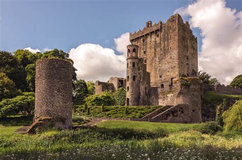 Visiting Blarney Castle – Wonder and Wanders