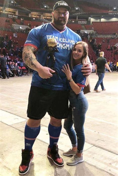 Meet Hafthor Bjornsson Wife Kelsey Henson: Things Worth Knowing About ...