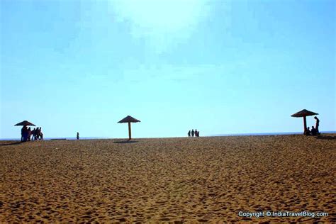 A view of Kuzhupilly Beach