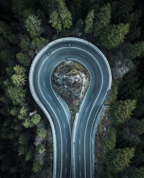 Hairpin turn : r/BeAmazed