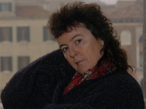 Carol Ann Duffy Biography - Childhood, Life Achievements & Timeline