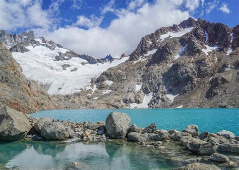 A COMPREHENSIVE Guide to Laguna De Los Tres [Fitz Roy Hike]