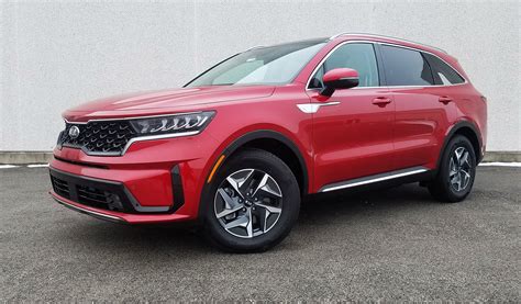 First Spin: 2021 Kia Sorento | The Daily Drive | Consumer Guide®