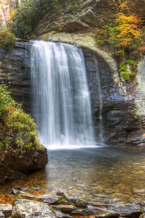 Here's The Ultimate Fall Foliage Road Trip In North Carolina