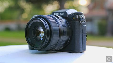 Fujifilm GFX 100S Review: Medium format power in a smaller body