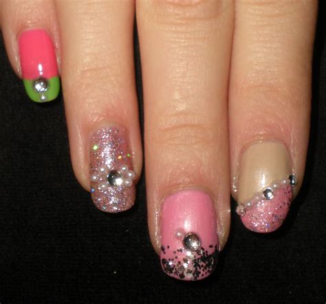 Castinails: Nicki Minaj Nail Art