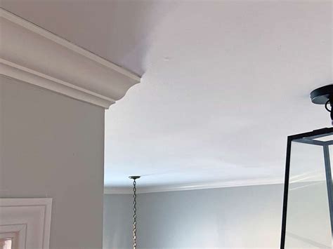 How Much Does It Cost to Install Crown Molding? | HomeServe USA