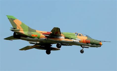 China Akan Lawan Su-22 Vietnam dengan Kapal Perusak