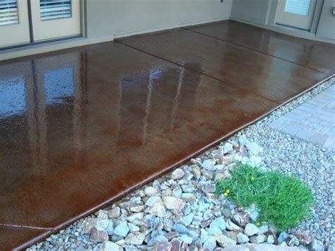 Best Type of Flooring for Your Outdoor Patio | Epoxy vs Stained