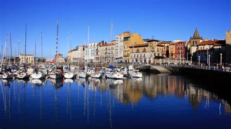 Hotéis em Gijón a partir de R$ 186/noite - Pesquise no KAYAK