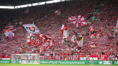 Kampf um Bundesliga-Aufstieg - Die rasante Transformation des 1. FC Kaiserslautern