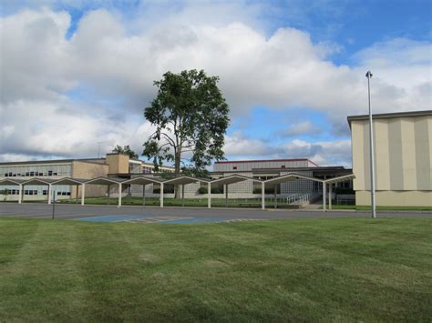 File:Ayer Shirley High School, Ayer MA.jpg - Wikimedia Commons