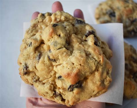 Levain Bakery Oatmeal Raisin Cookies – Modern Honey