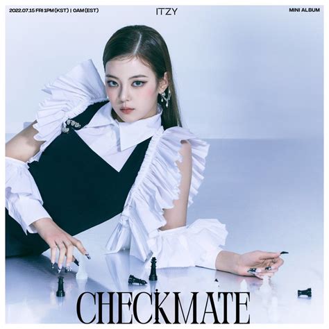 ITZY members appear regal in concept photos for 'Checkmate' - ITZY Photo (44476723) - Fanpop ...