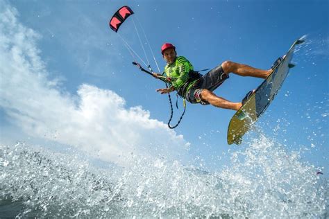 Kitesurfing in Camber Sands: The UK's Favourite Watersport | Beside The ...