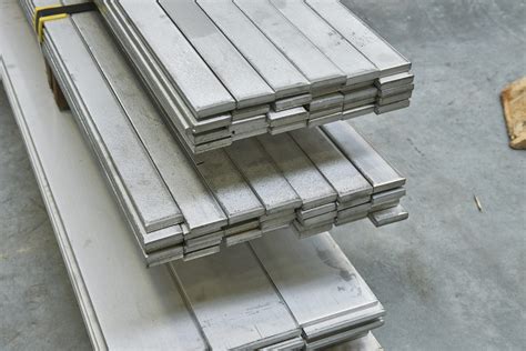 The Top 4 Uses for Steel Flat Bars