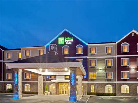 Holiday Inn Express & Suites Seaside-Convention Center Hotel by IHG