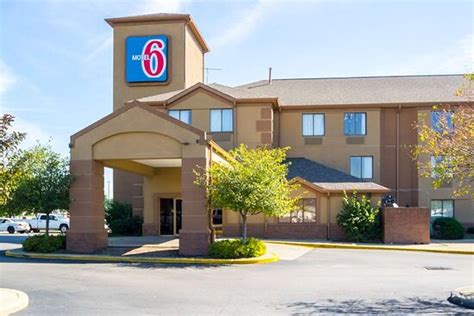 MOTEL 6 INDIANAPOLIS - AIRPORT $68 ($̶7̶3̶) - Updated 2023 Prices & Hotel Reviews - IN