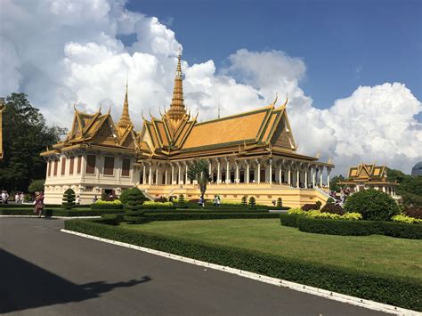 Phnom Penh To Angkor Wat : UNESCO Cambodia: Phnom Penh & the Temples Of ...