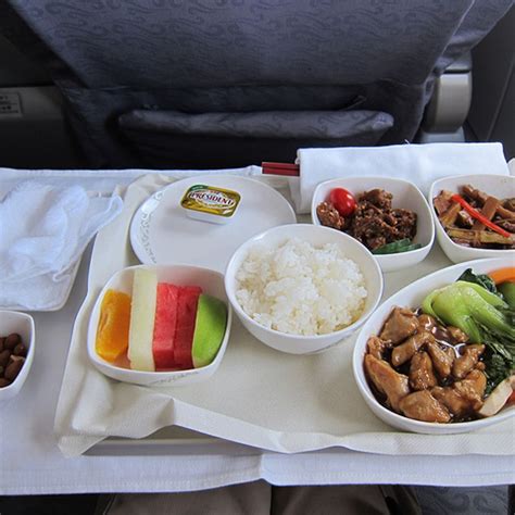 5 Simple Tricks for Upgrading Your In-Flight Meals | In-flight meal ...