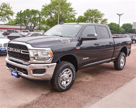 New 2020 RAM 2500 Tradesman 4×4 Crew Cab