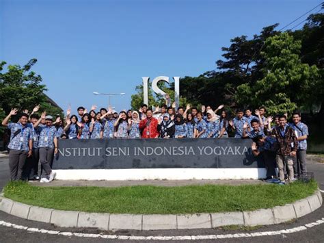 √ Profil Institut Seni Indonesia Yogyakarta (ISI JOGJA)